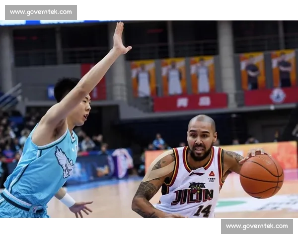 CBA赛场焦点战青岛男篮迎战北京队争夺关键胜利之夜激烈对决引爆球迷期待